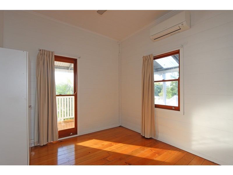 36 MACGREGOR STREET, Woodend QLD 4305