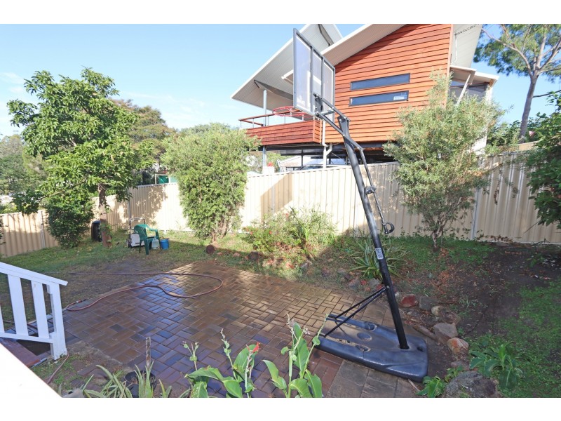 36 MACGREGOR STREET, Woodend QLD 4305