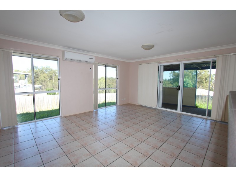 19 Lagoona Court, Churchill QLD 4305
