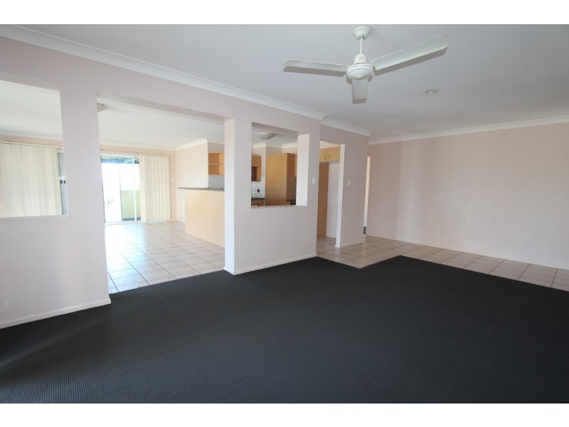 19 Lagoona Court, Churchill QLD 4305