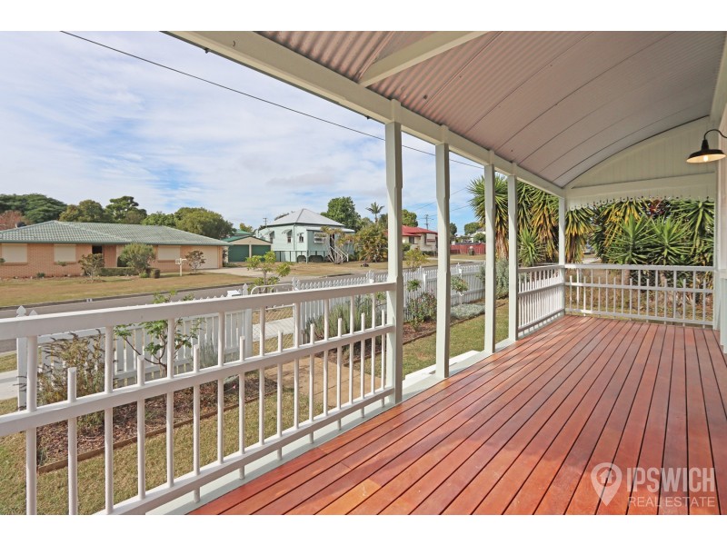 25 THOMPSON STREET, Silkstone QLD 4304