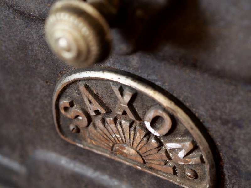 38 Blackstone Road, Newtown QLD 4305