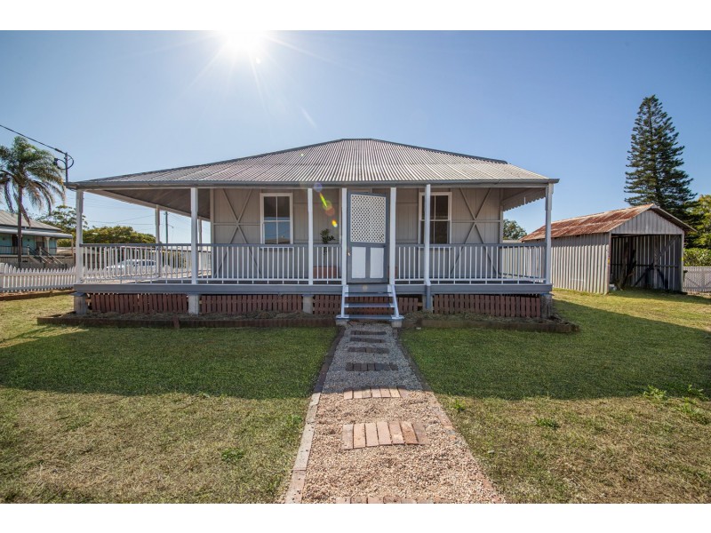 38 Blackstone Road, Newtown QLD 4305