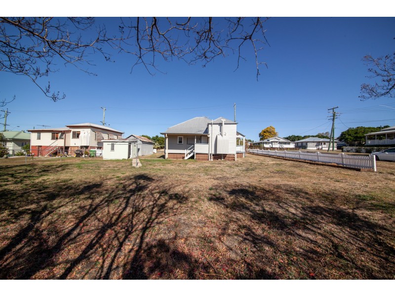 38 Blackstone Road, Newtown QLD 4305