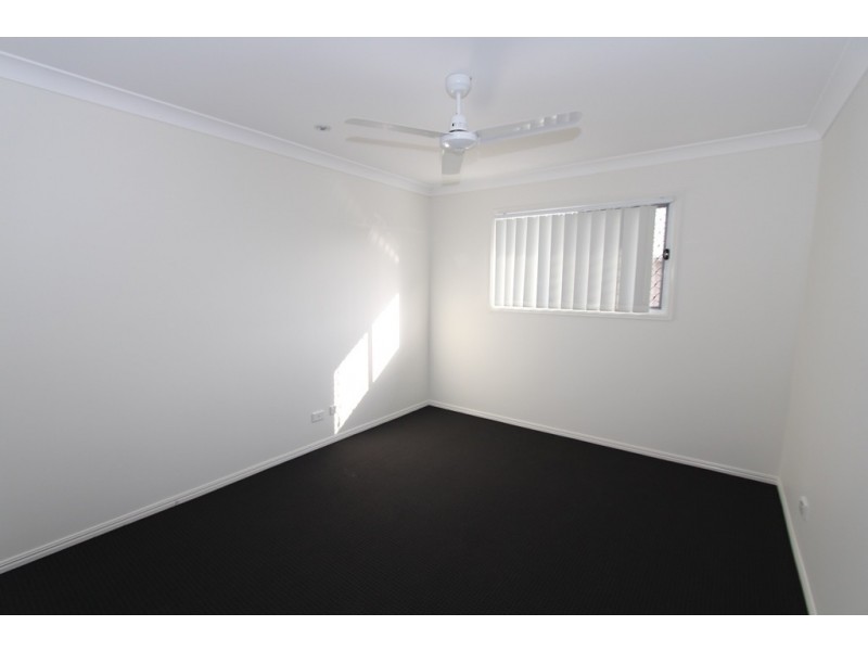 16/10 CREEK STREET, Bundamba QLD 4304