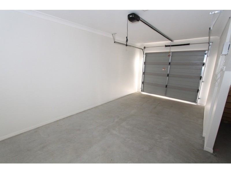 16/10 CREEK STREET, Bundamba QLD 4304