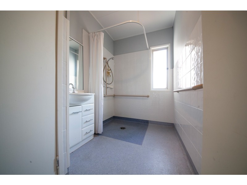 4 LINDSAY STREET, Bundamba QLD 4304