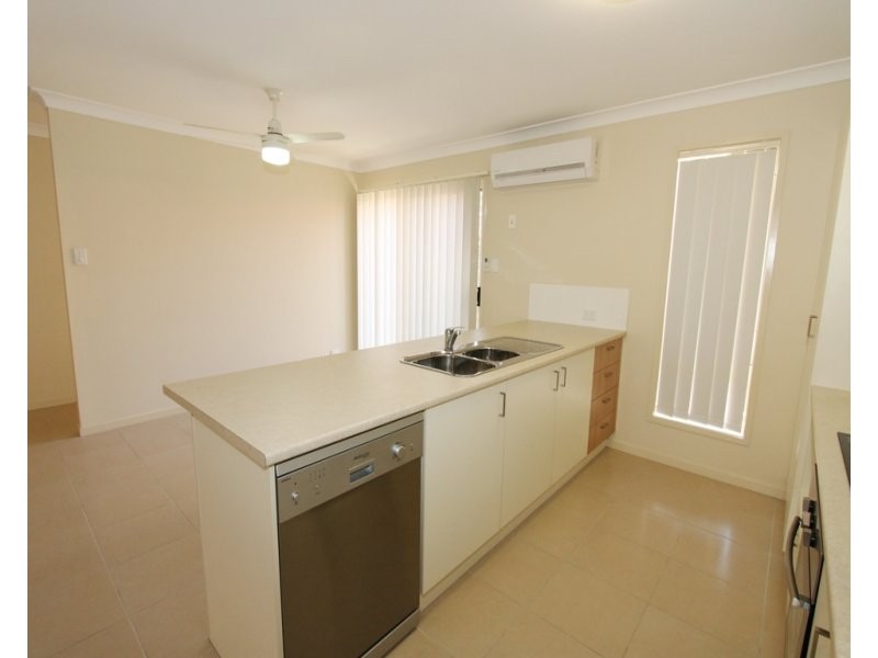 11 Chanel Court, Wulkuraka QLD 4305