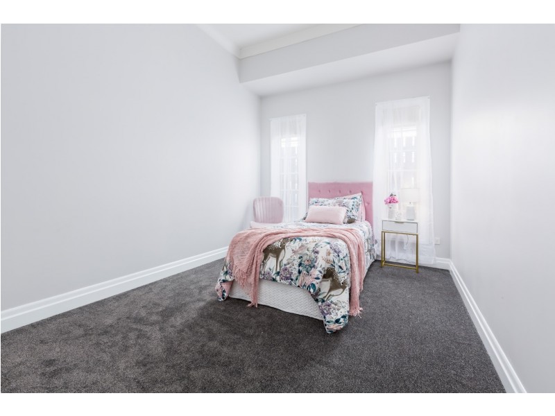 79 GLEBE ROAD, Silkstone QLD 4304