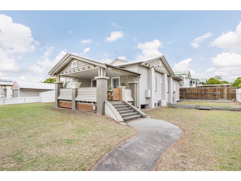 79 GLEBE ROAD, Silkstone QLD 4304