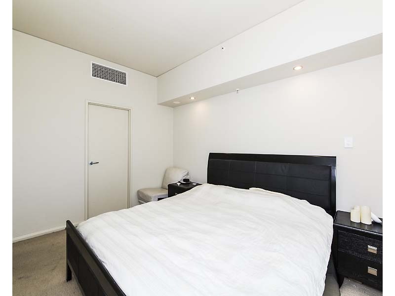 18/229 Adelaide Terrace, East Perth WA 6004