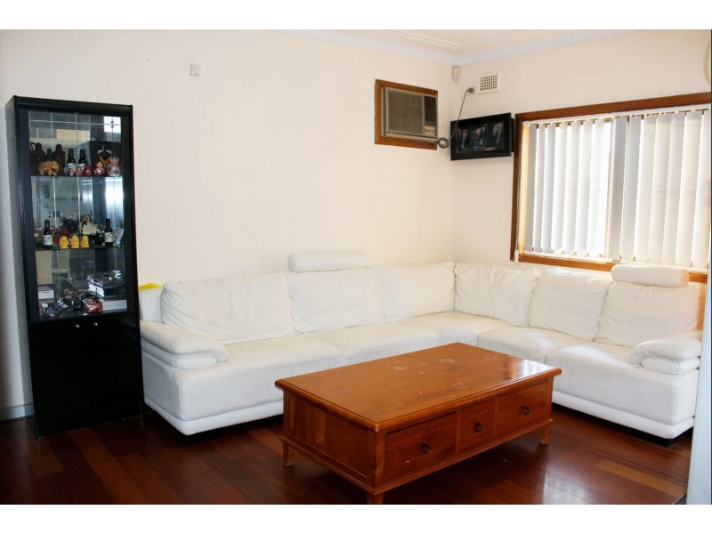 Canley Heights NSW 2166