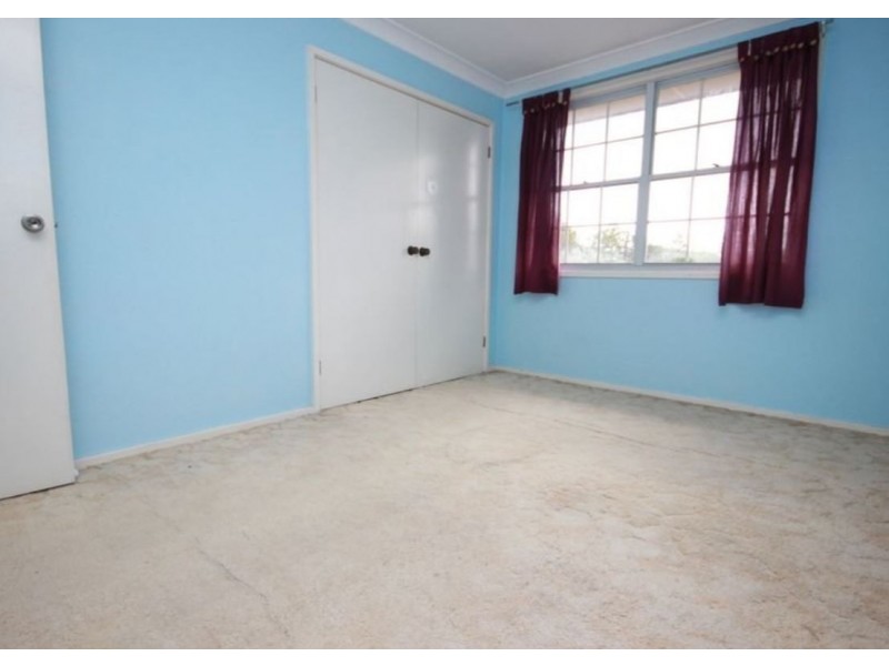 11  McKevitte Ave, East Hills NSW 2213