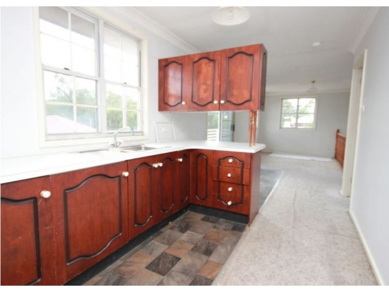 11  McKevitte Ave, East Hills NSW 2213