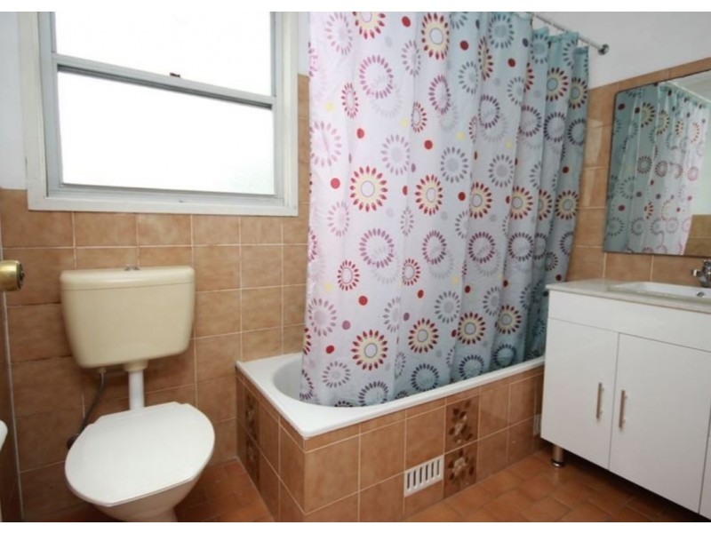 11  McKevitte Ave, East Hills NSW 2213