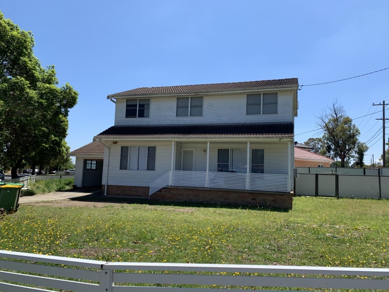 11  McKevitte Ave, East Hills NSW 2213