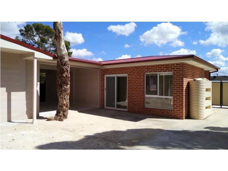 2/83A Eton Street, Smithfield NSW 2164