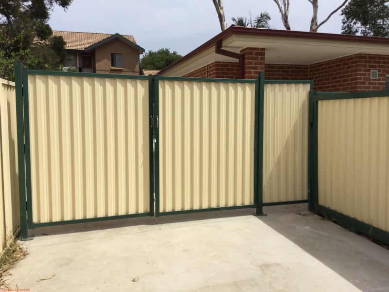 2/83A Eton Street, Smithfield NSW 2164