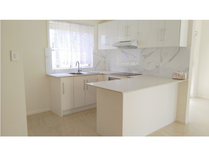 2/83A Eton Street, Smithfield NSW 2164