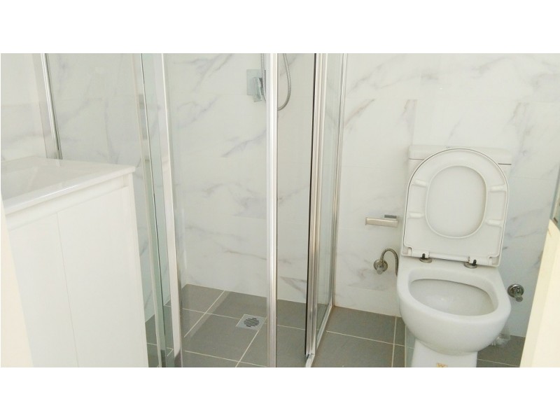 2/83A Eton Street, Smithfield NSW 2164