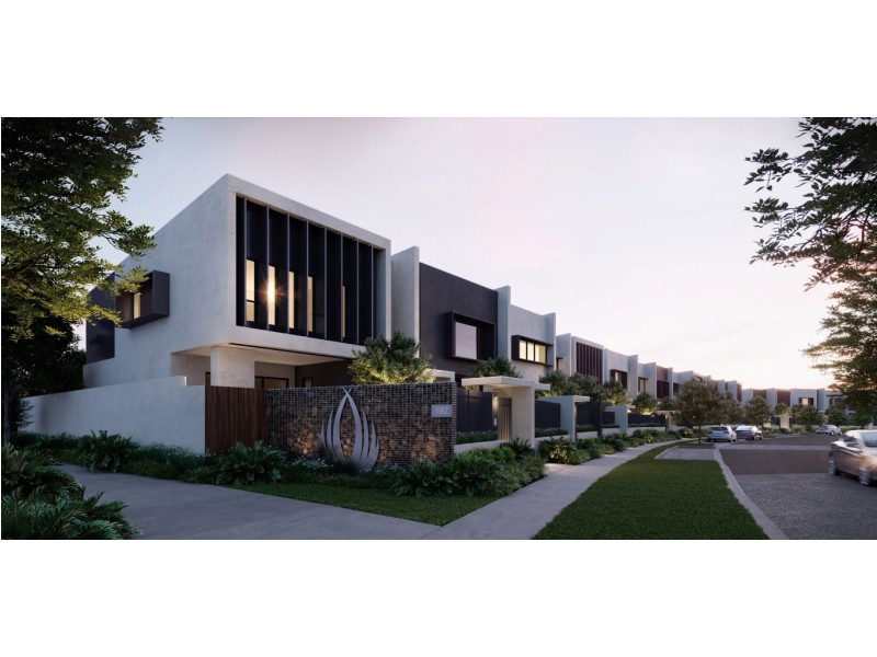 1-15 Drive Road, Arundel QLD 4214