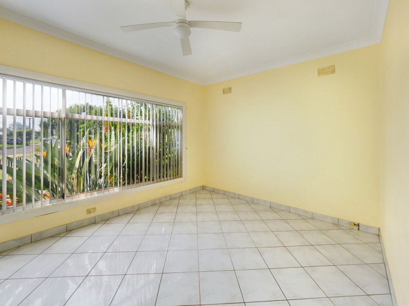 70 Fitzpatrick Crescent, Casula NSW 2170