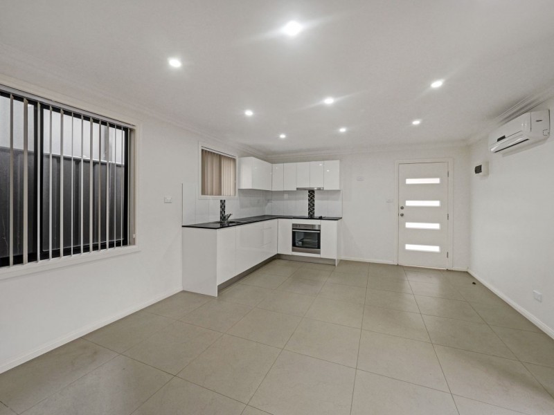 70 Fitzpatrick Crescent, Casula NSW 2170