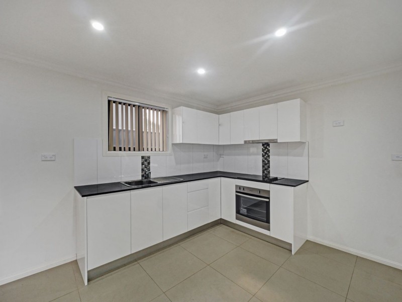 70 Fitzpatrick Crescent, Casula NSW 2170