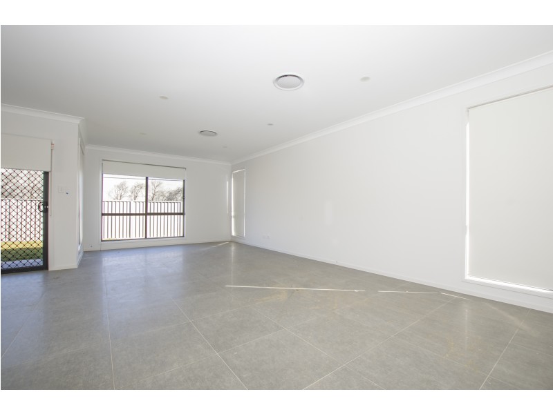 45 Barrett St, Gregory Hills NSW 2557