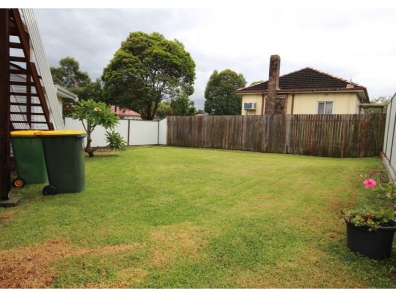 11  McKevitte Ave, East Hills NSW 2213