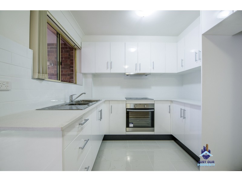 8/113-115 Meredith Street, Bankstown NSW 2200
