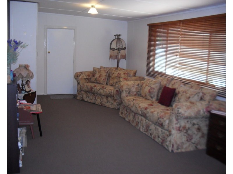 5 Blackwood St, Leeton NSW 2705