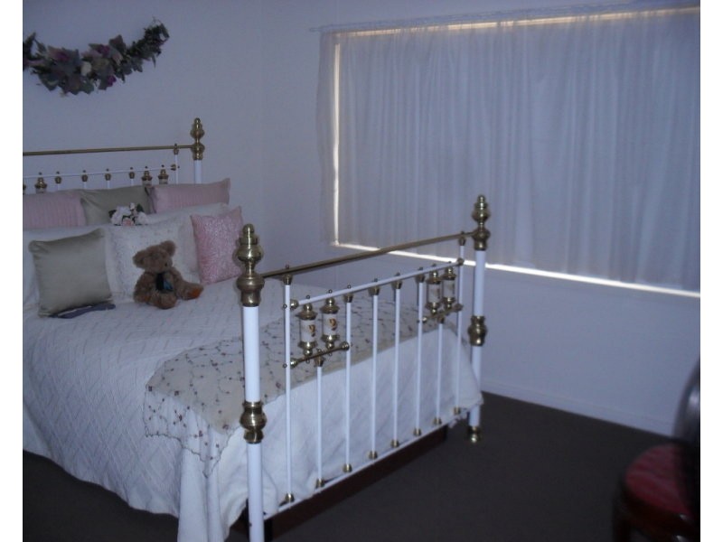 5 Blackwood St, Leeton NSW 2705