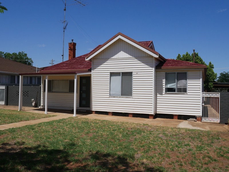 30 Wilga Street, Leeton NSW 2705