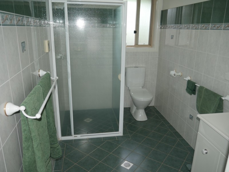 82 Almond Road, Leeton NSW 2705