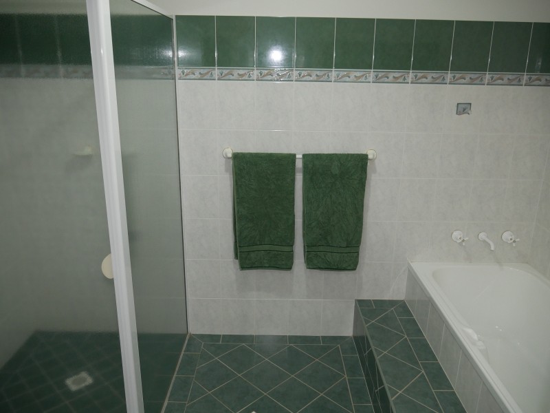 82 Almond Road, Leeton NSW 2705