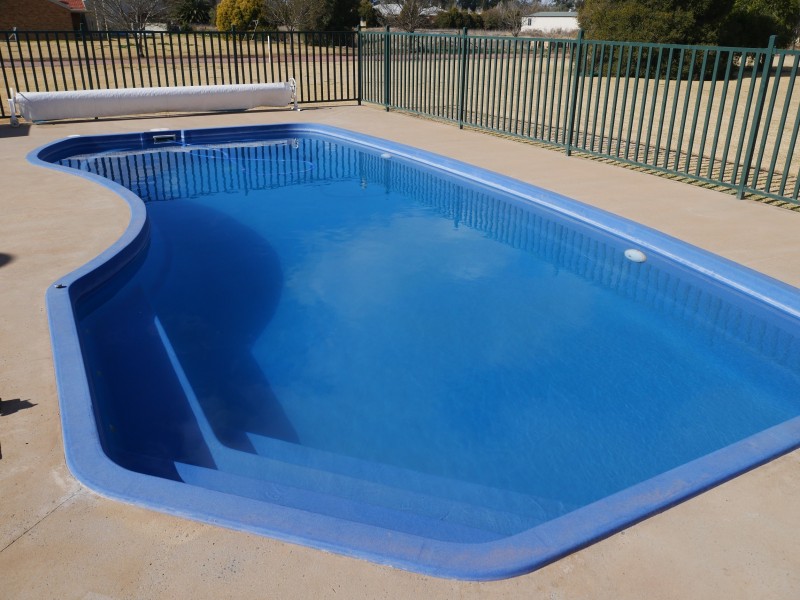 82 Almond Road, Leeton NSW 2705