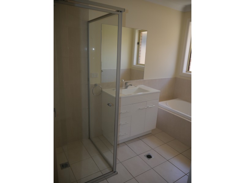 23 Golf Club Drive, Leeton NSW 2705