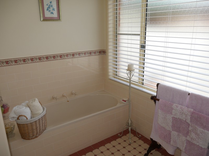 30 Muntenpen Street, Leeton NSW 2705