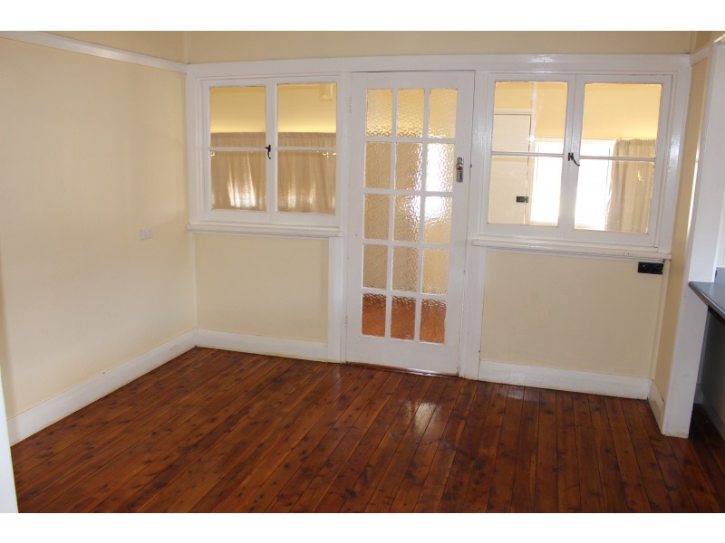 9 Yarran Street, Leeton NSW 2705