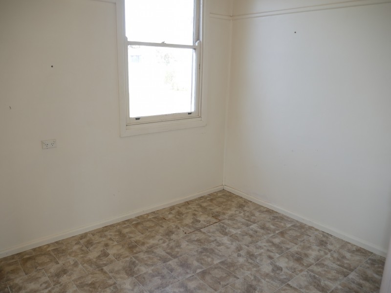 2 Hickory Street, Leeton NSW 2705