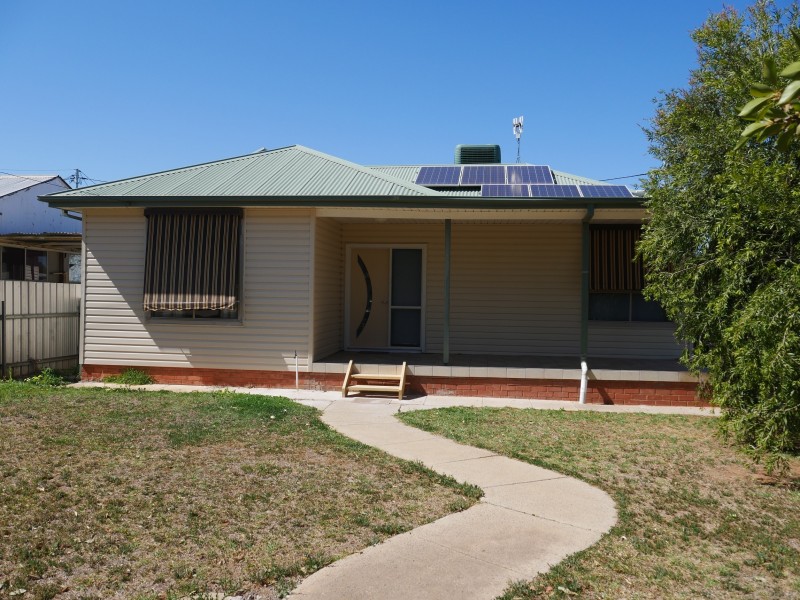 12 Coolamon Street, Leeton NSW 2705