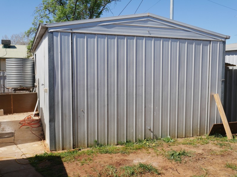 12 Coolamon Street, Leeton NSW 2705