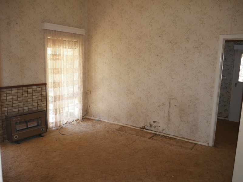 99 Cassia Road, Leeton NSW 2705