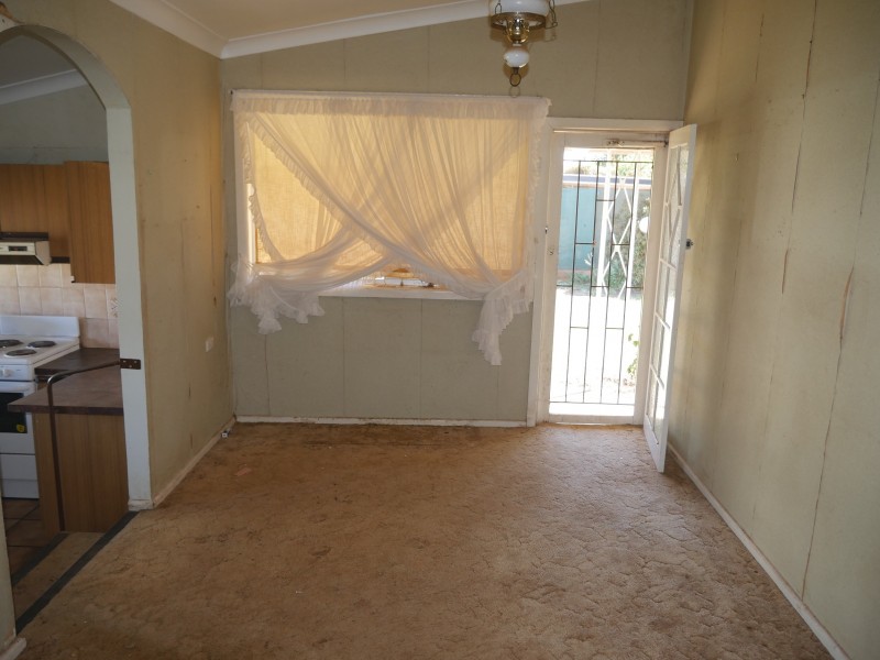 99 Cassia Road, Leeton NSW 2705