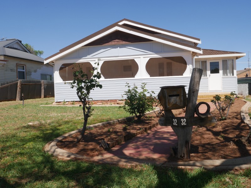 32 Wilga Street, Leeton NSW 2705