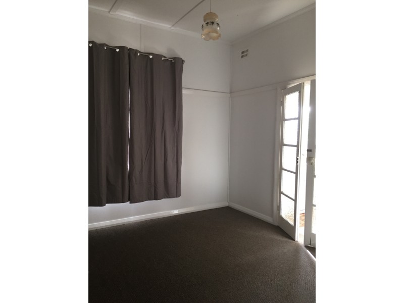 32 Wilga Street, Leeton NSW 2705