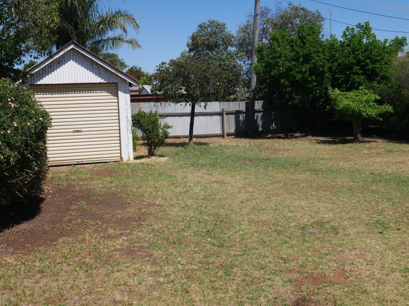 32 Wilga Street, Leeton NSW 2705