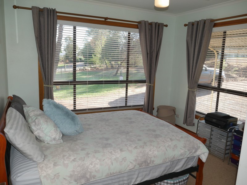 91 Deveril Rd, Leeton NSW 2705