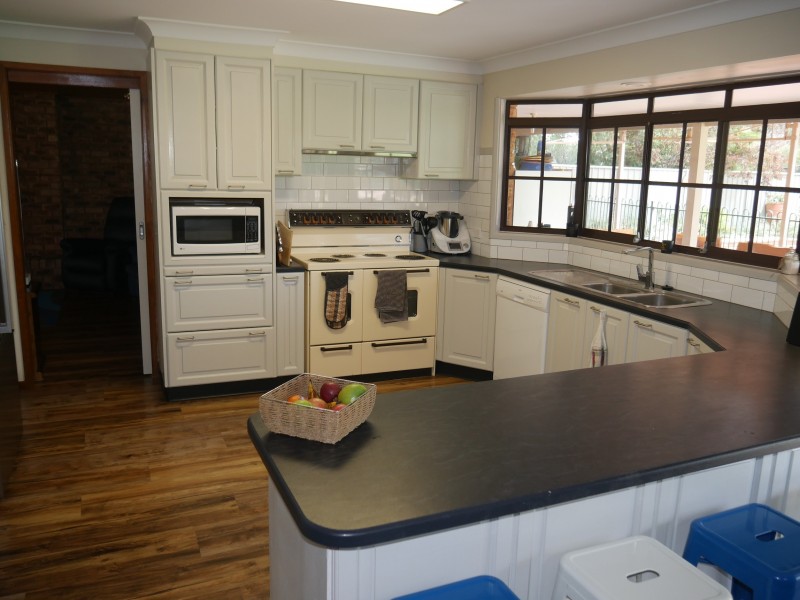 25 Lillypilly Road, Leeton NSW 2705